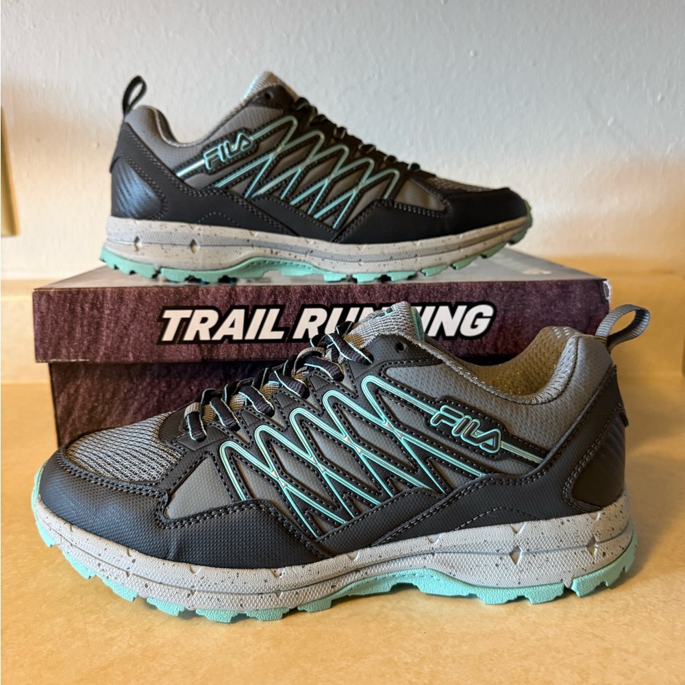 Fila Evergrand TR 22.5 Trail Sneakers - Black and Light Blue Women’s 9.5